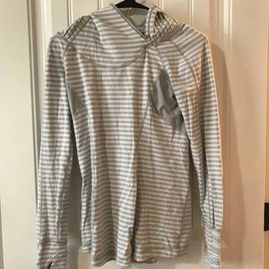 Lululemon Grey and White Pull Over Jacket
